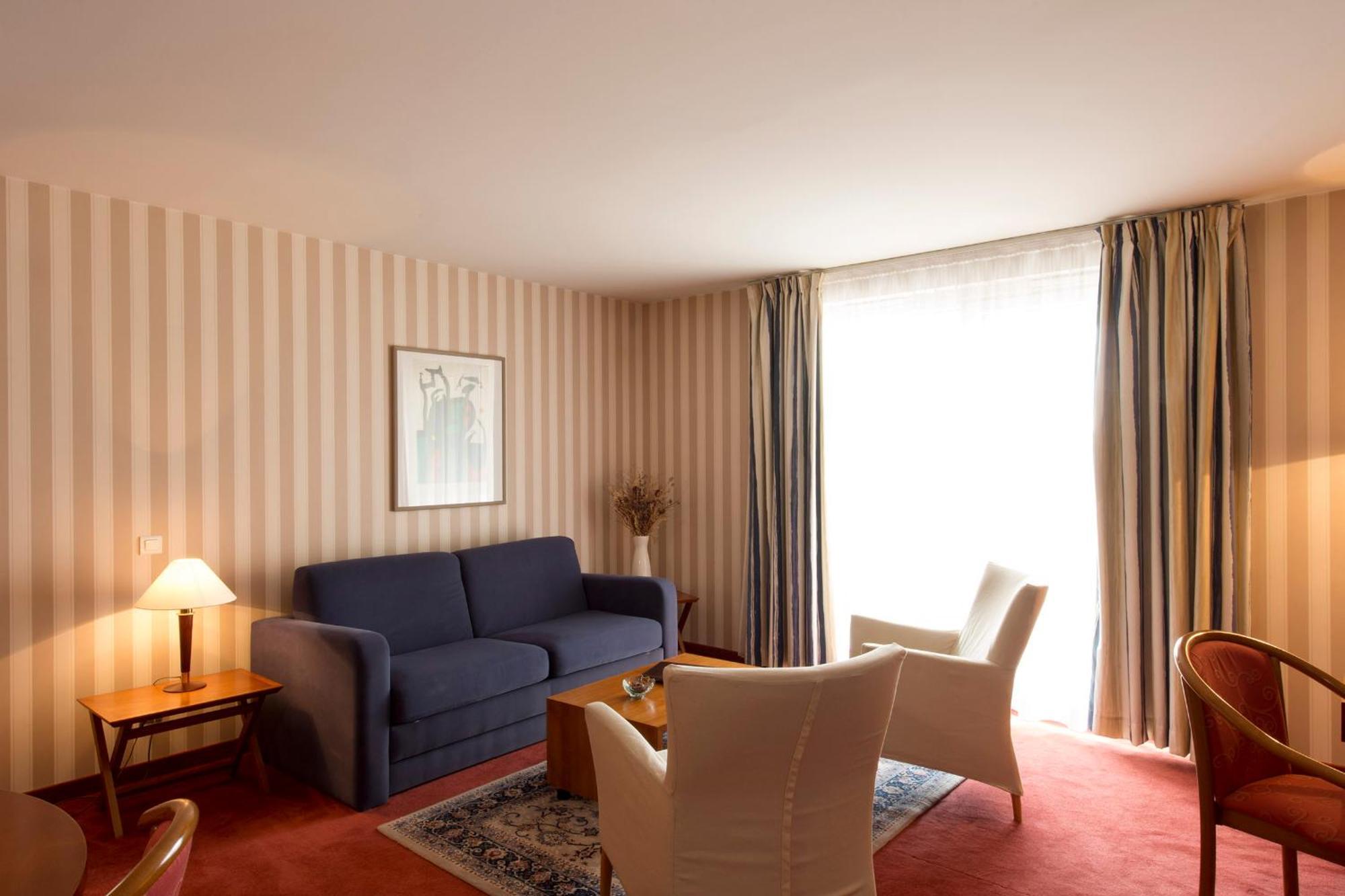 Executive Suite mit Balkon