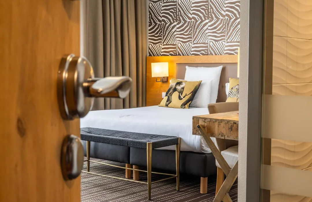 Brit Hotel Strasbourg Le Lodge-1